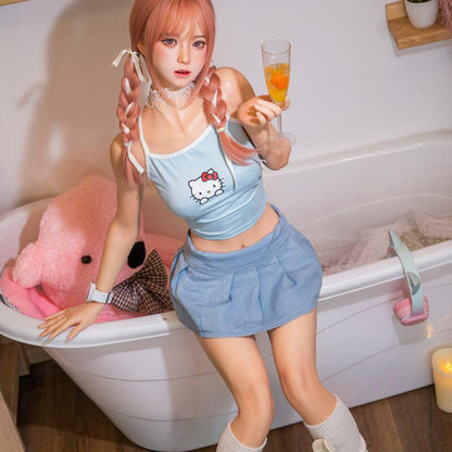 Katie Sweetheart – 155 cm verträumte süße Modepuppe mit märchenhafter Welt
